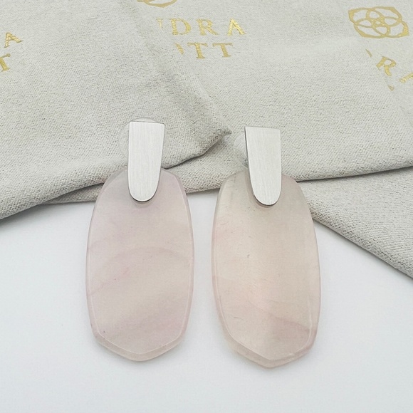 Kendra Scott Aragon Rose Quartz Drop Earrings in Silver - Picture 2 of 4